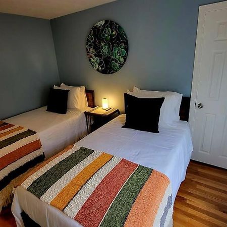 Unique & Peaceful Boston Home Εξωτερικό φωτογραφία