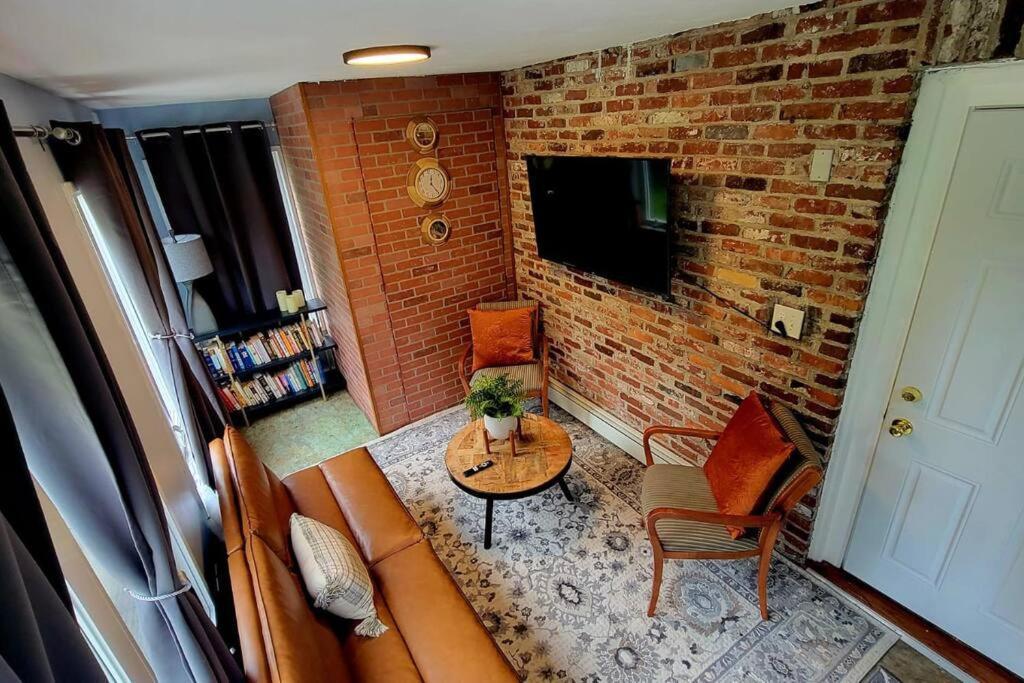Unique & Peaceful Boston Home Εξωτερικό φωτογραφία