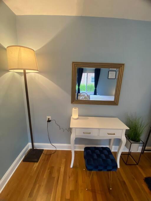 Unique & Peaceful Boston Home Εξωτερικό φωτογραφία