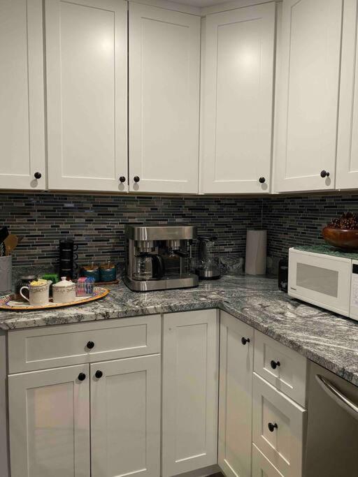 Unique & Peaceful Boston Home Εξωτερικό φωτογραφία