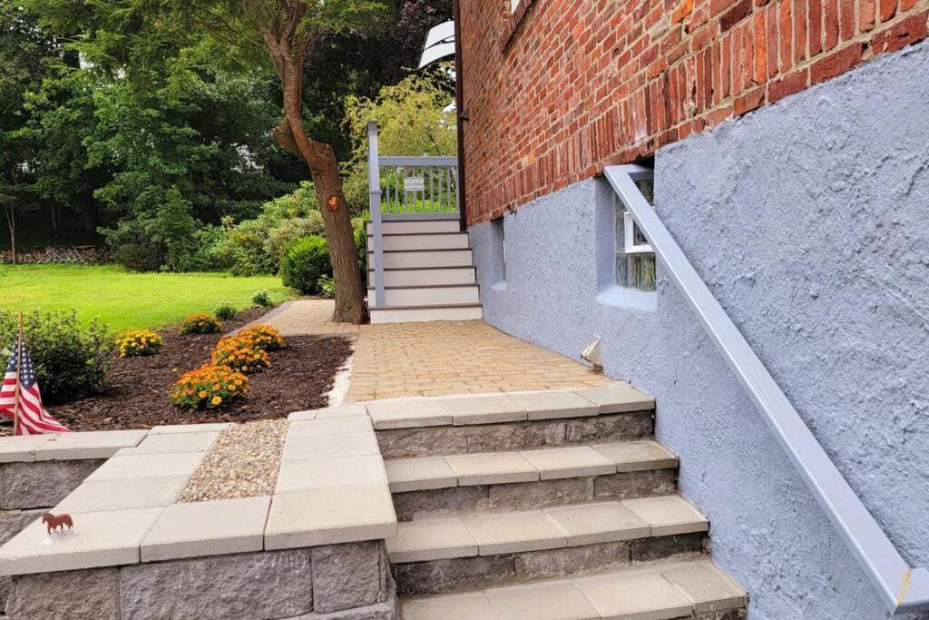 Unique & Peaceful Boston Home Εξωτερικό φωτογραφία