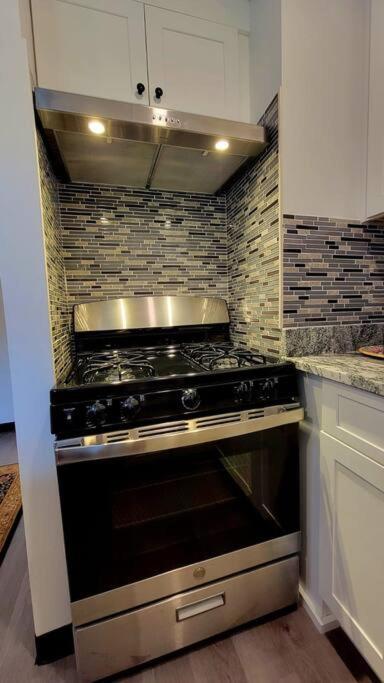 Unique & Peaceful Boston Home Εξωτερικό φωτογραφία