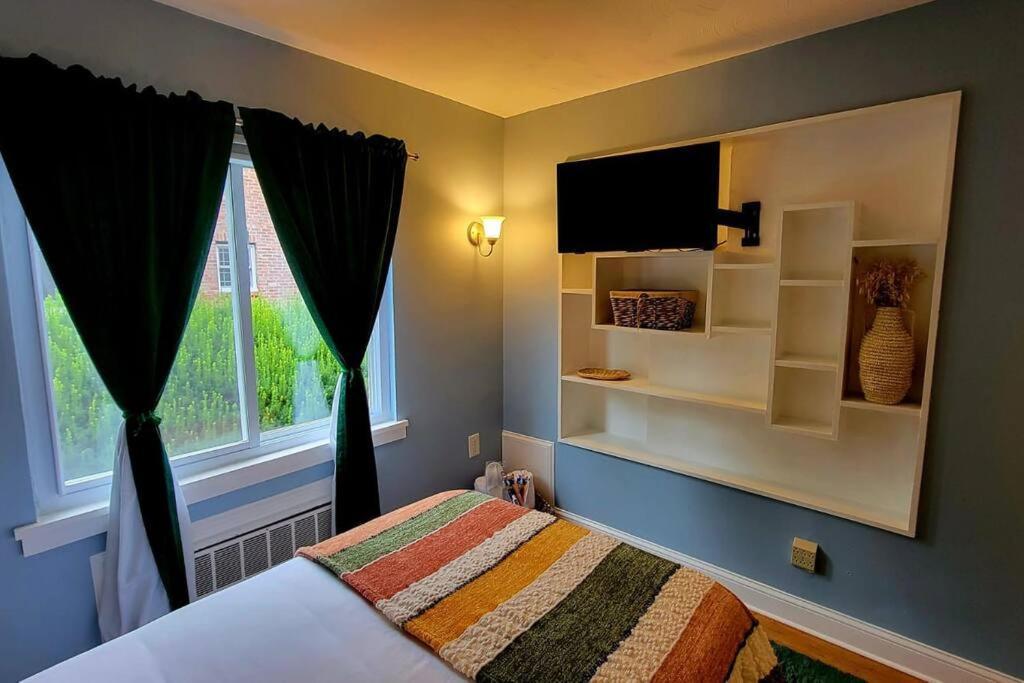 Unique & Peaceful Boston Home Εξωτερικό φωτογραφία