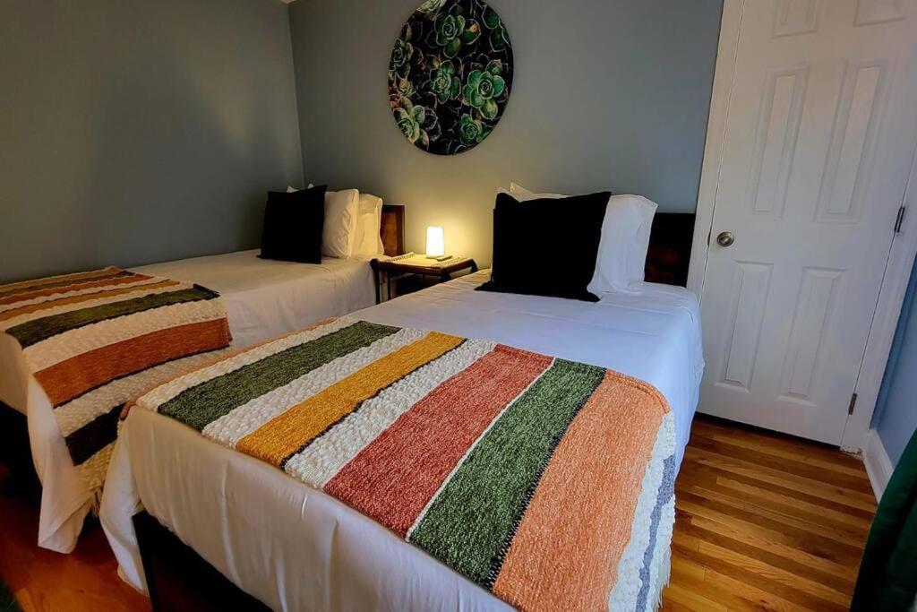 Unique & Peaceful Boston Home Εξωτερικό φωτογραφία