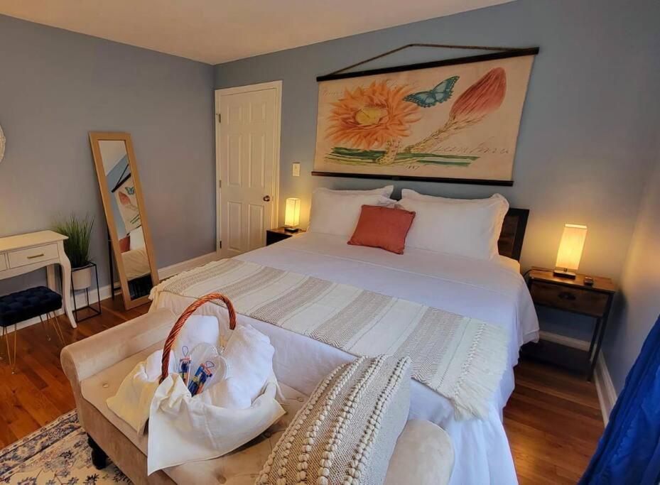 Unique & Peaceful Boston Home Εξωτερικό φωτογραφία